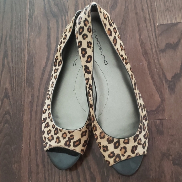 Bandolino calf hair leopard print open toe flats - Picture 1 of 5